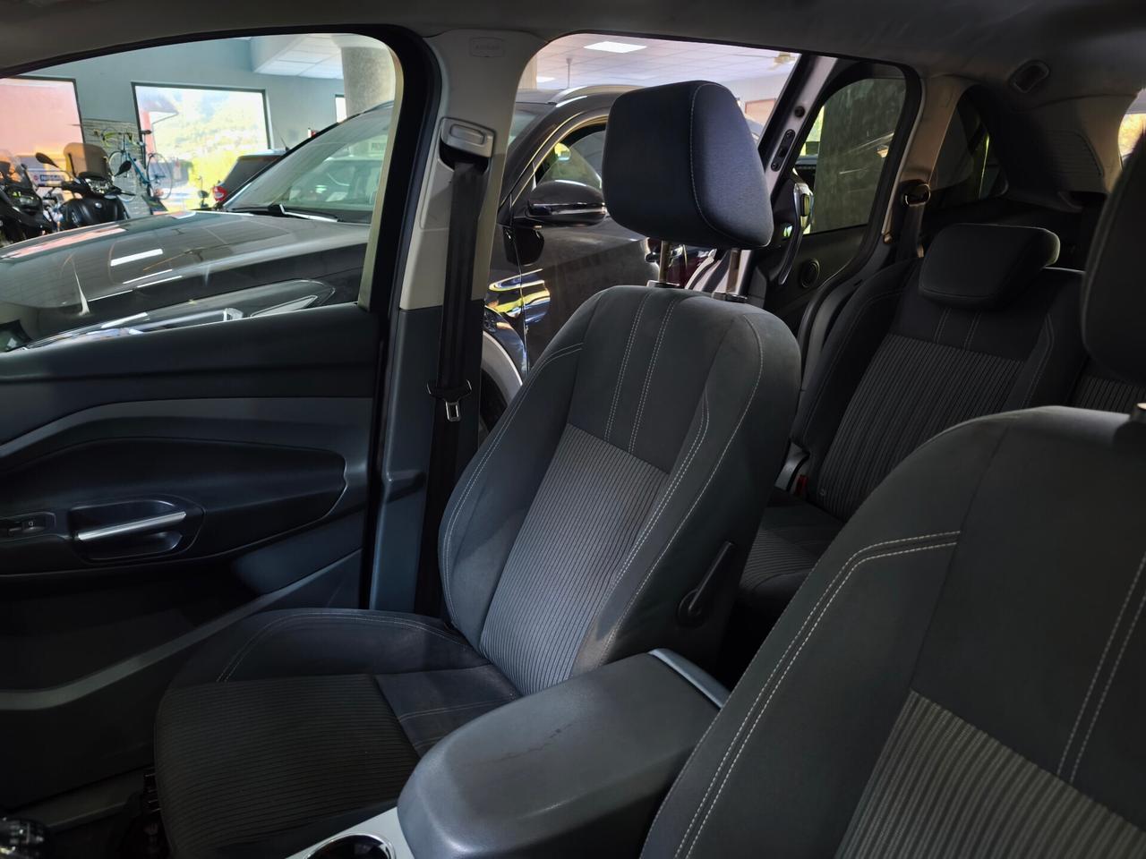 Ford C-Max 7 1.6 TDCi 115CV Titanium 7 posti