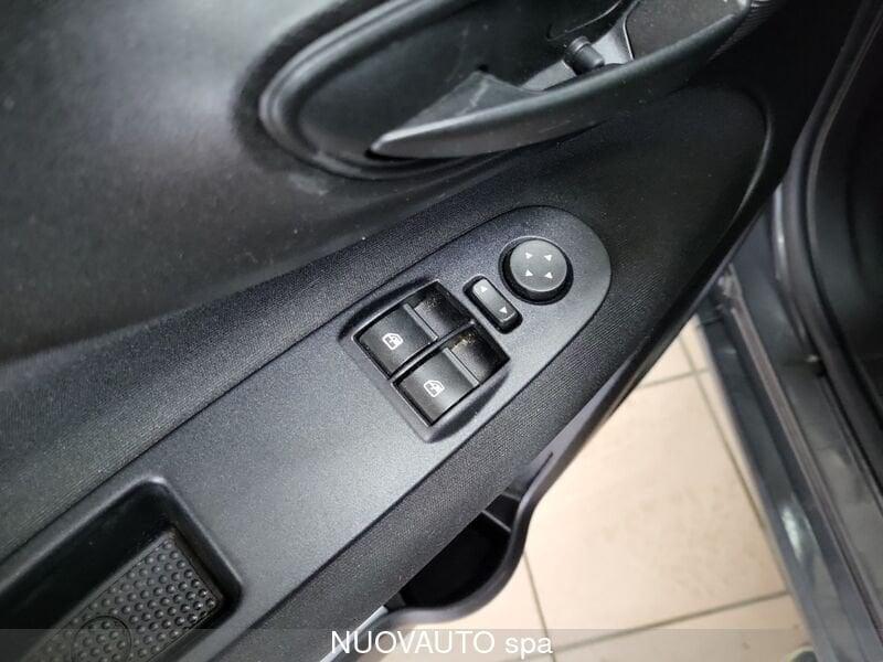 FIAT Punto 1.2 8V 5 porte Street