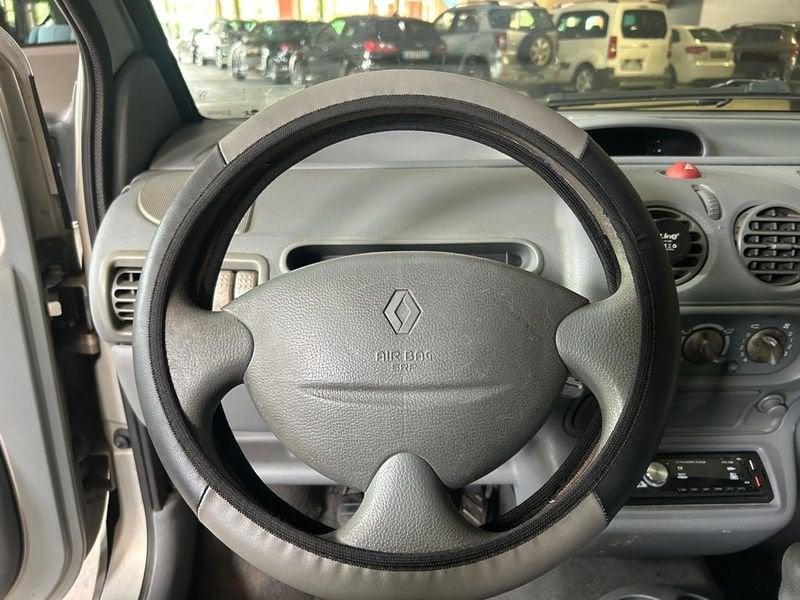 Renault Twingo TWINGO 1.2I CAT KENZO