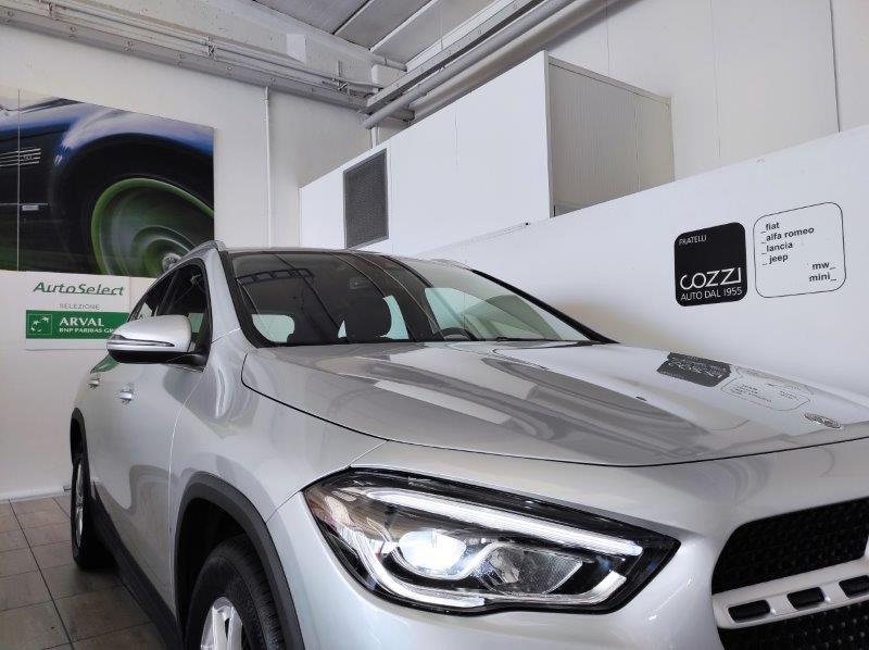 Mercedes-Benz GLA (H247) - GLA 200 Automatic Business