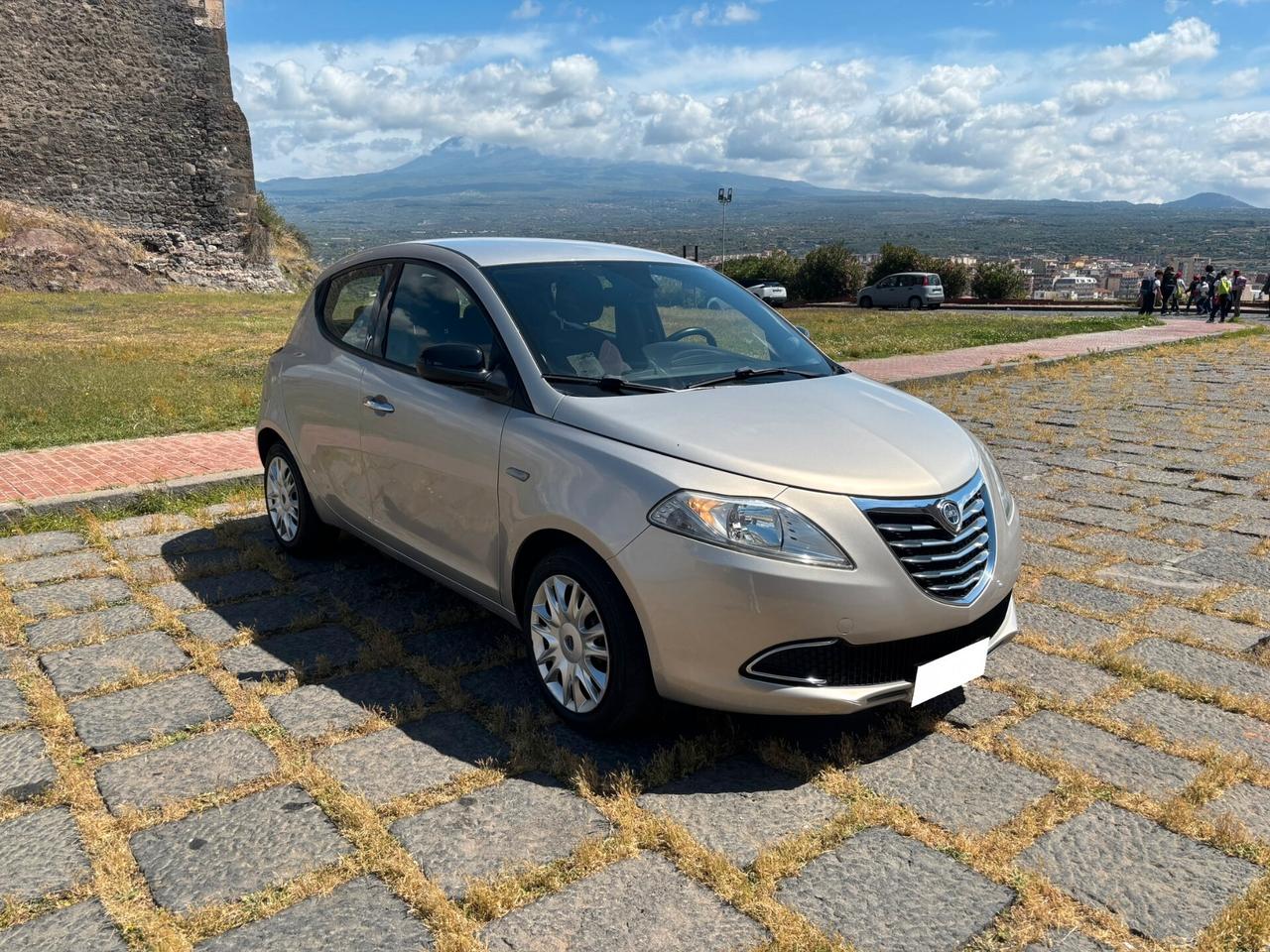 Lancia Ypsilon 1.2 Gold