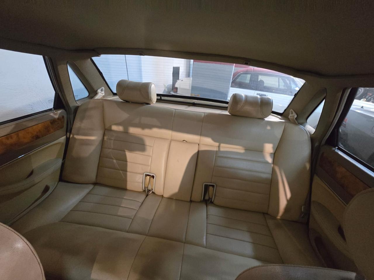 Jaguar XJ 6