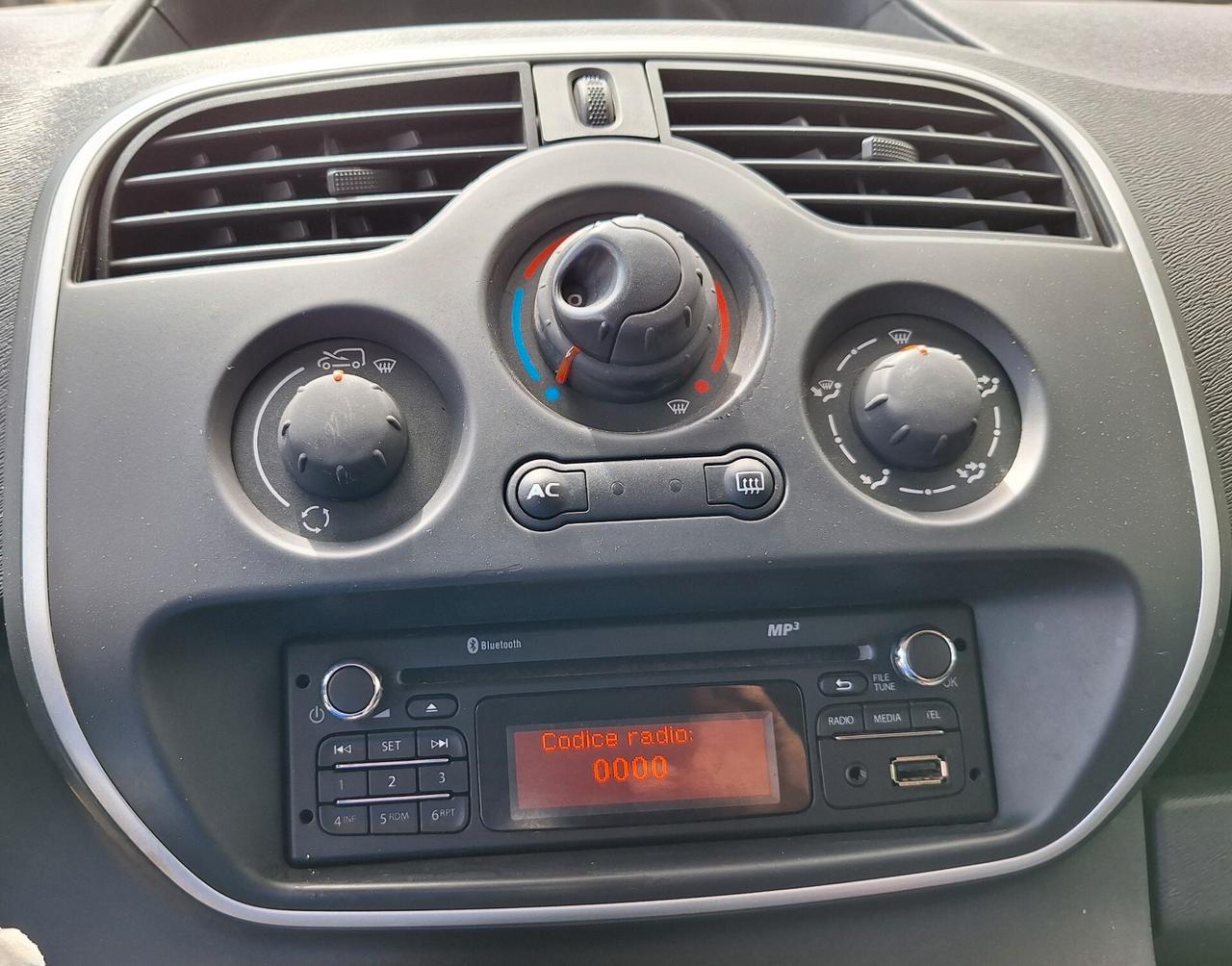 Renault Kangoo 1.5dCi 110CV ExpressMaxi PERMUTO