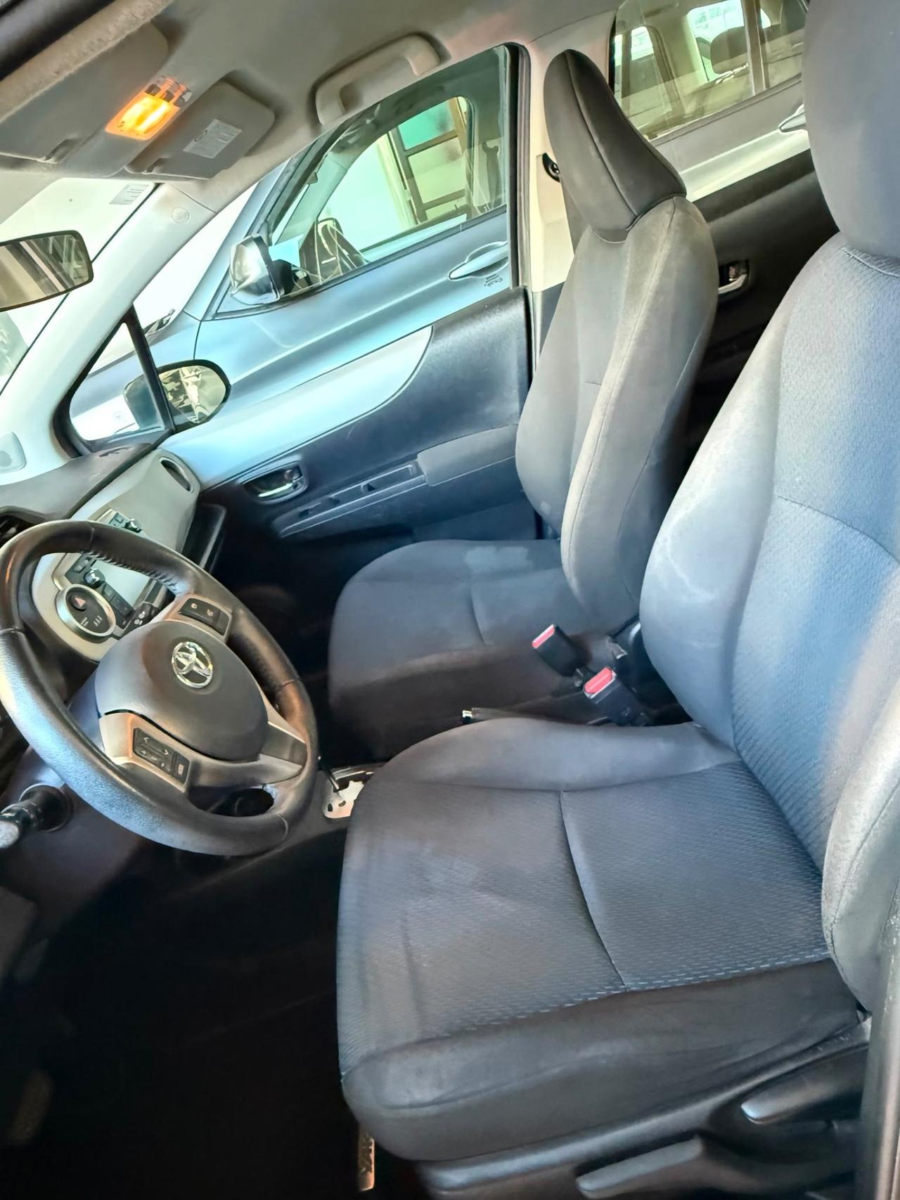 Toyota Yaris 1.5 Hybrid 5 porte Lounge