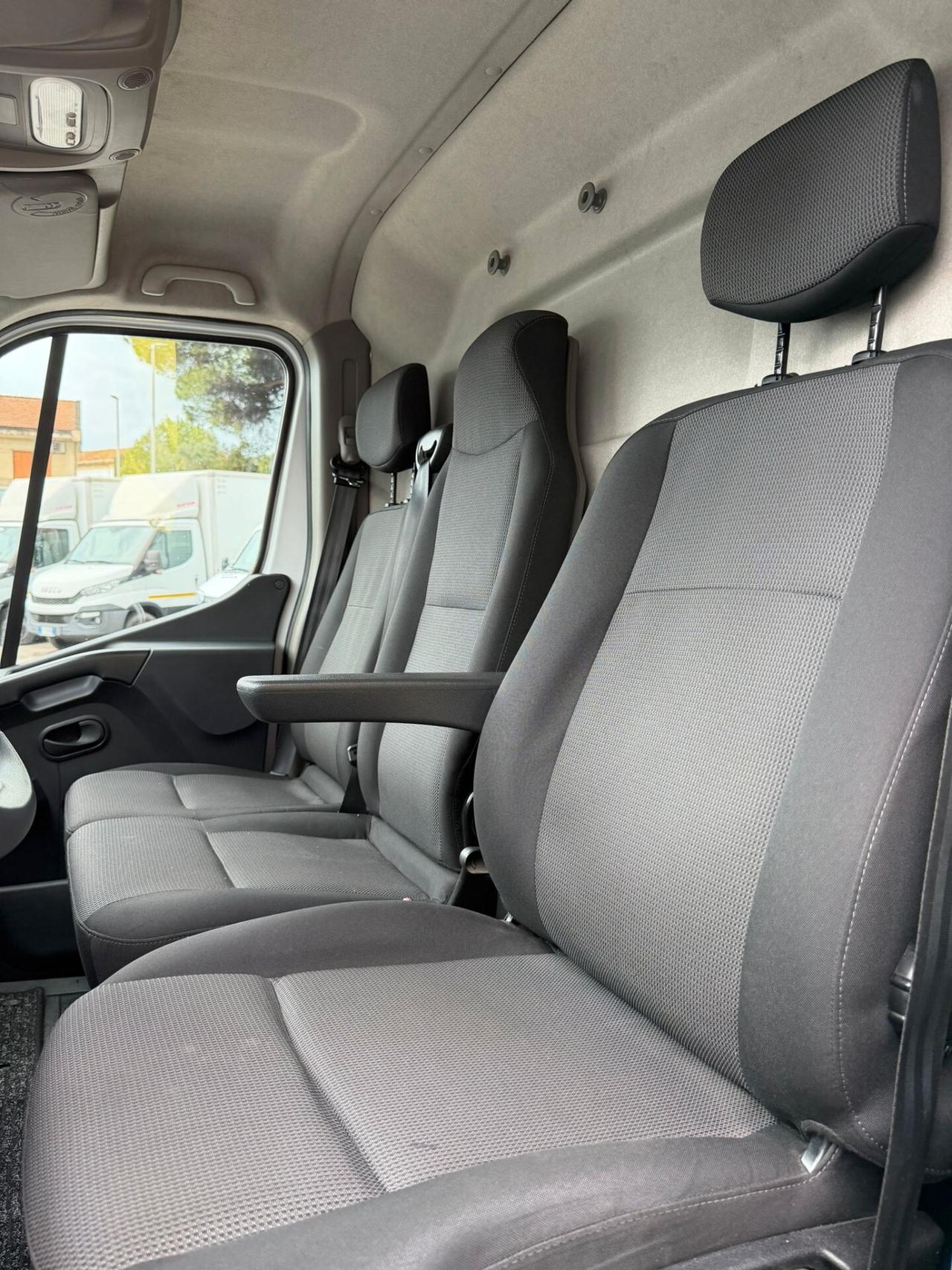 RENAULT MASTER 2.3dci 150cv L1H1 ATTREZZATO
