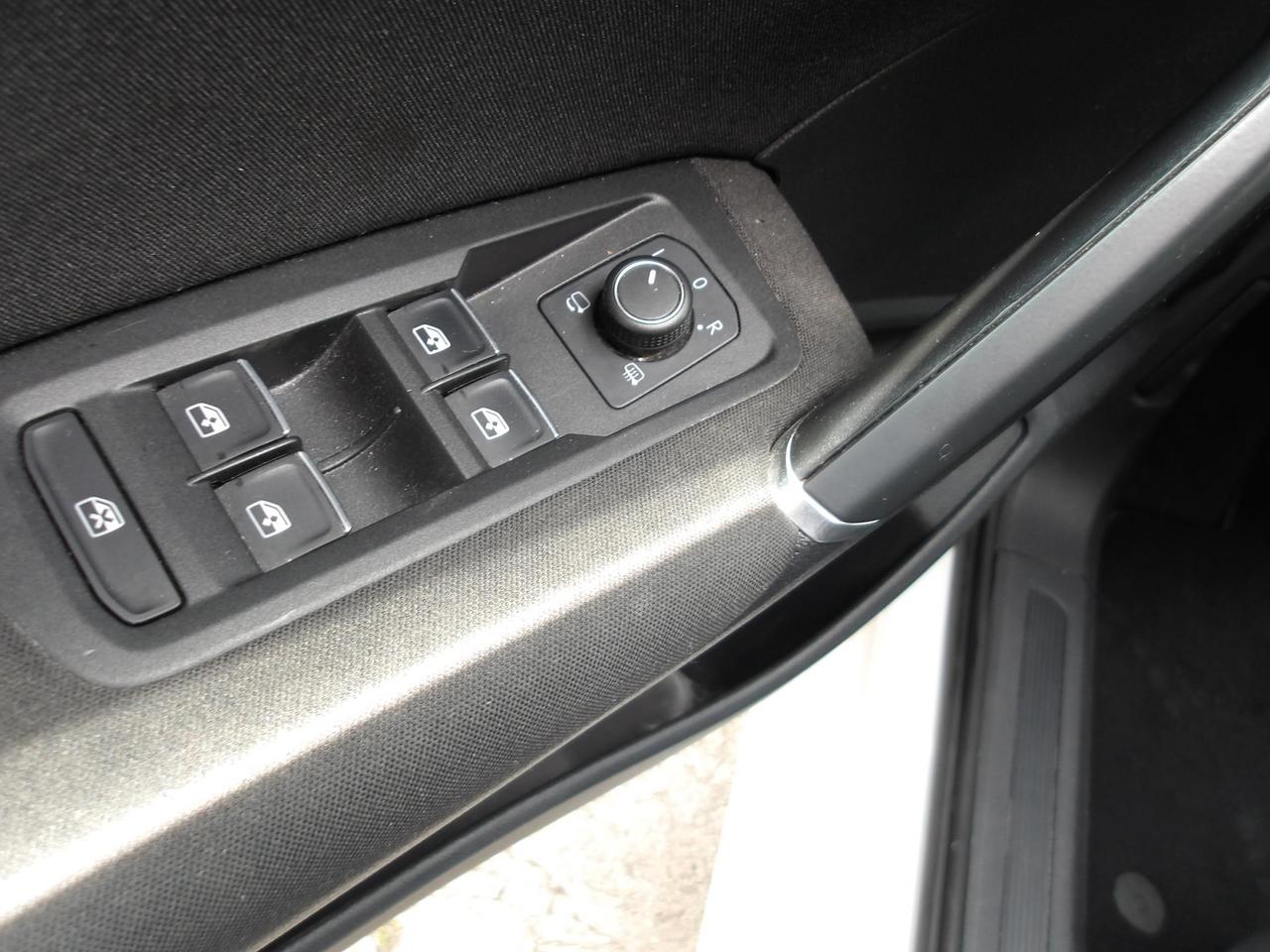 Volkswagen Touran 1.6 tdi Business