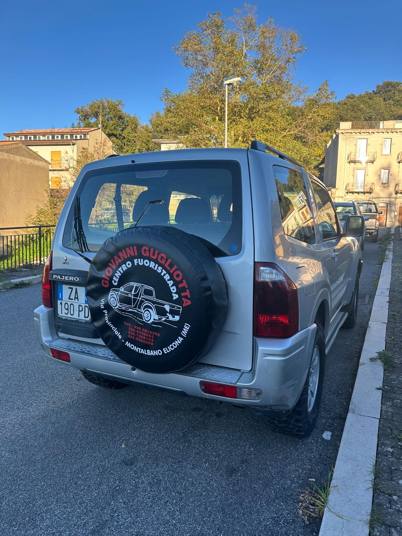 Mitsubishi Pajero 2.5 TDI 3p. GL