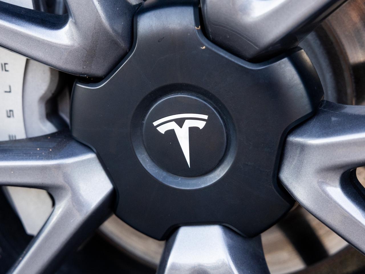 Tesla Model 3 Long Range Dual Motor AWD
