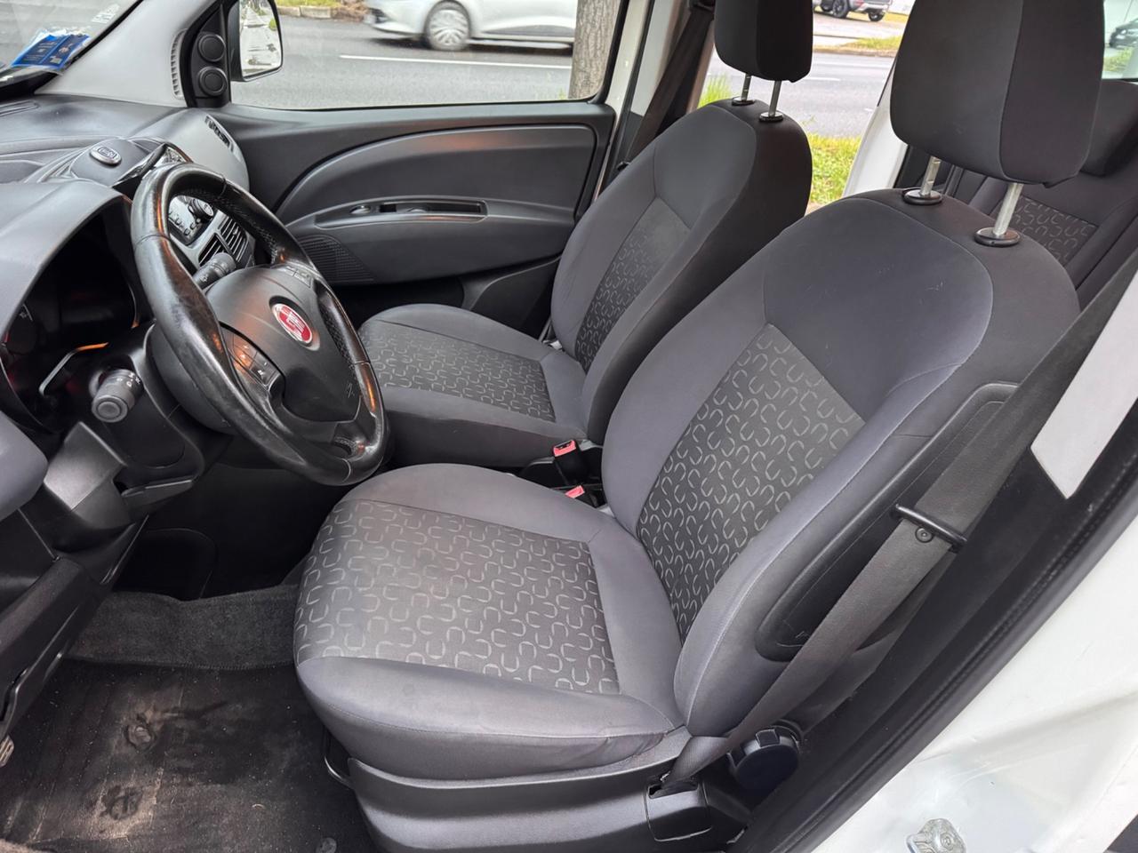 Fiat Doblò 1.4 T-Jet Natural Power garanzia 12 mesi