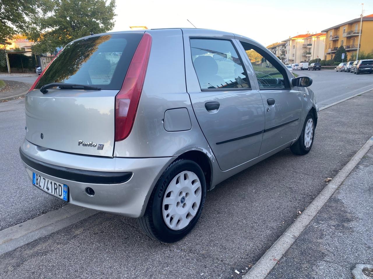 Fiat Punto 1.2i 16V cat 5 porte ELX