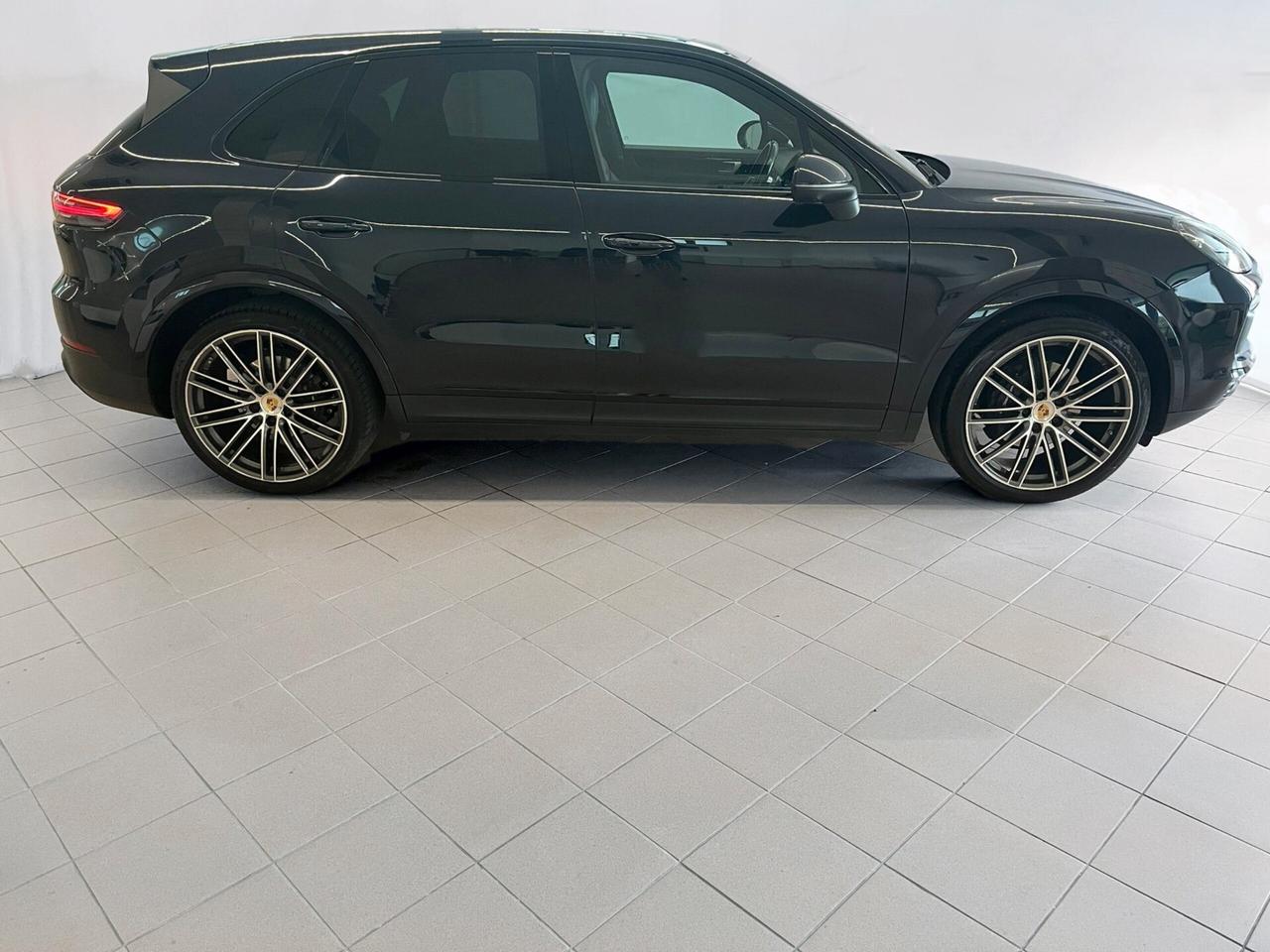 Porsche Cayenne 3.0 V6