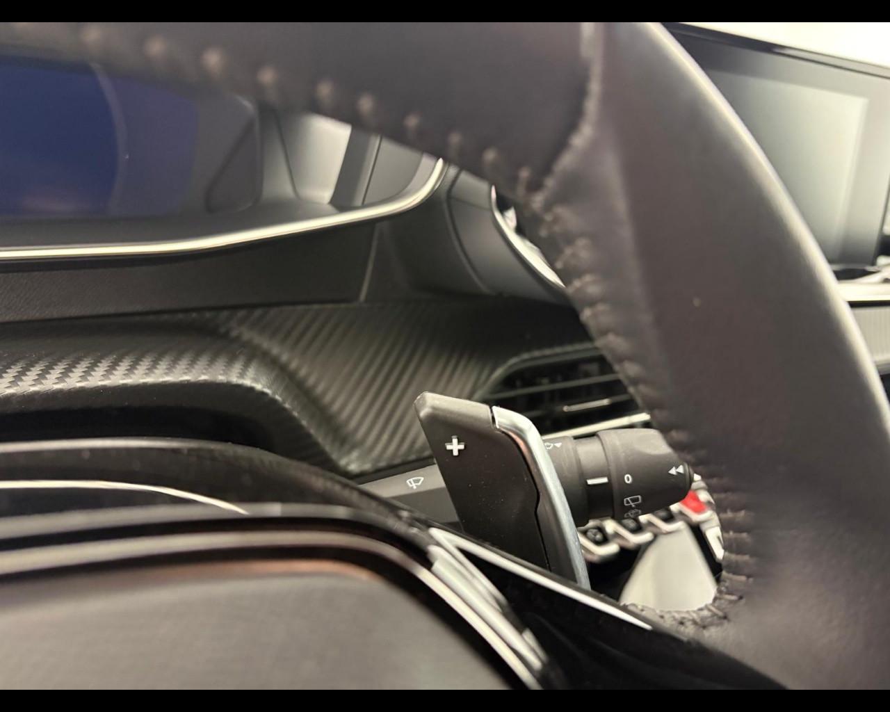 PEUGEOT 2008 1.5 bluehdi Allure Pack s&s 130cv eat8