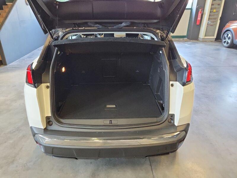 Peugeot 3008 BlueHDi 130 EAT8 S&S Allure