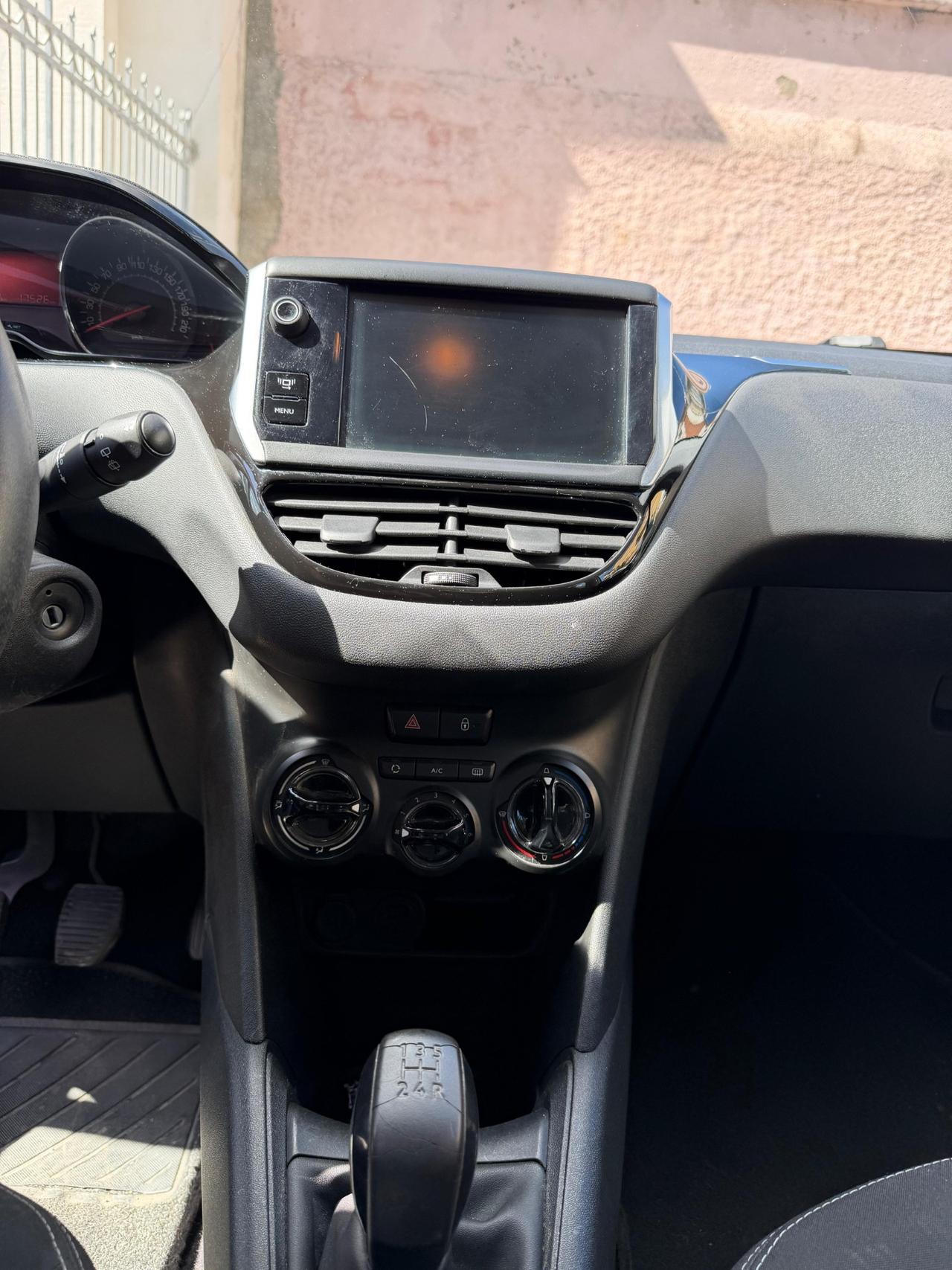 Peugeot 208 PureTech 82 5 porte Allure unico proprietario