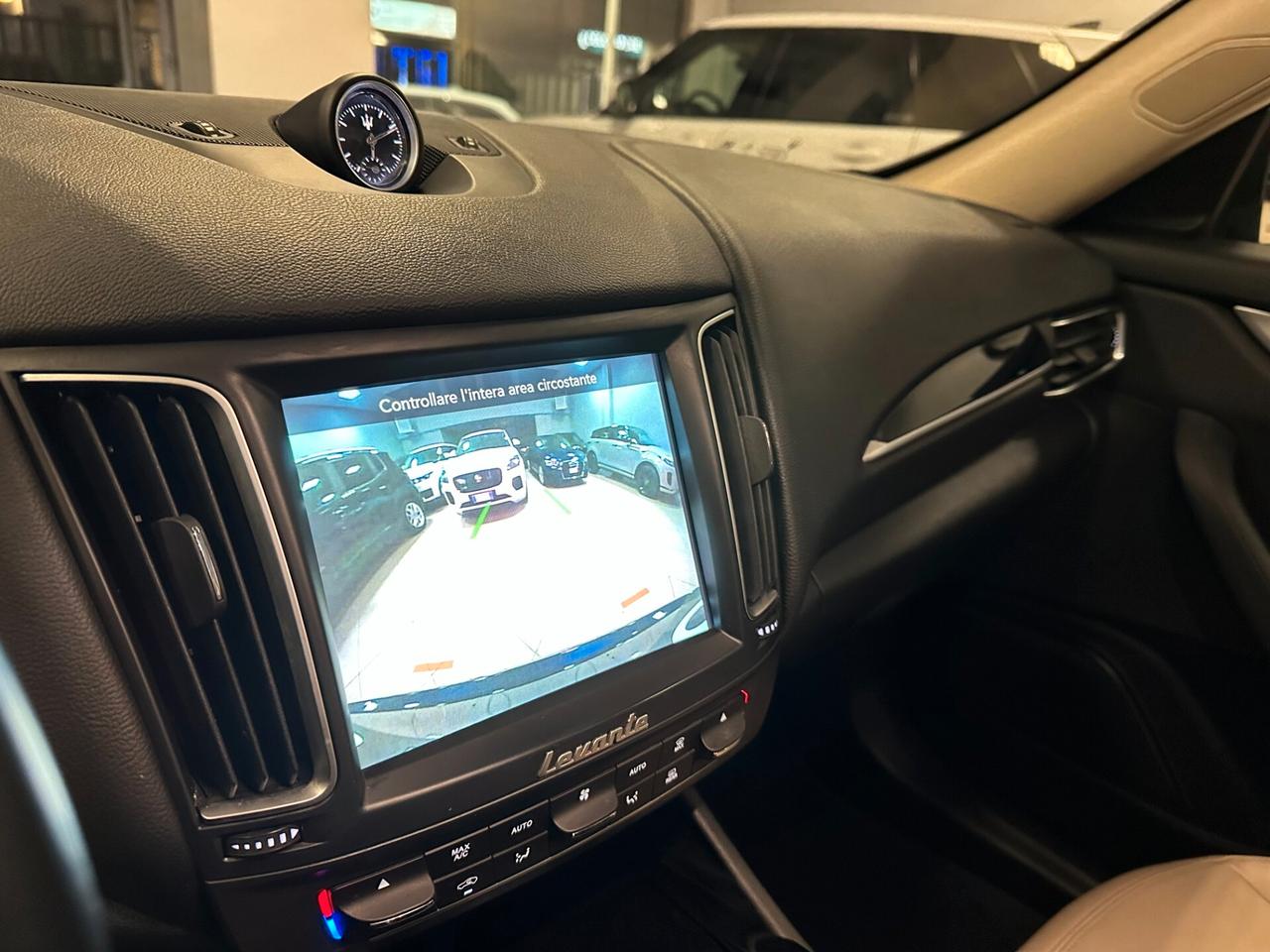 Maserati Levante V6 Diesel AWD Gransport TETTO PANORAMICO