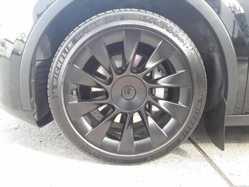 TESLA Model Y Model Y AWD Performance