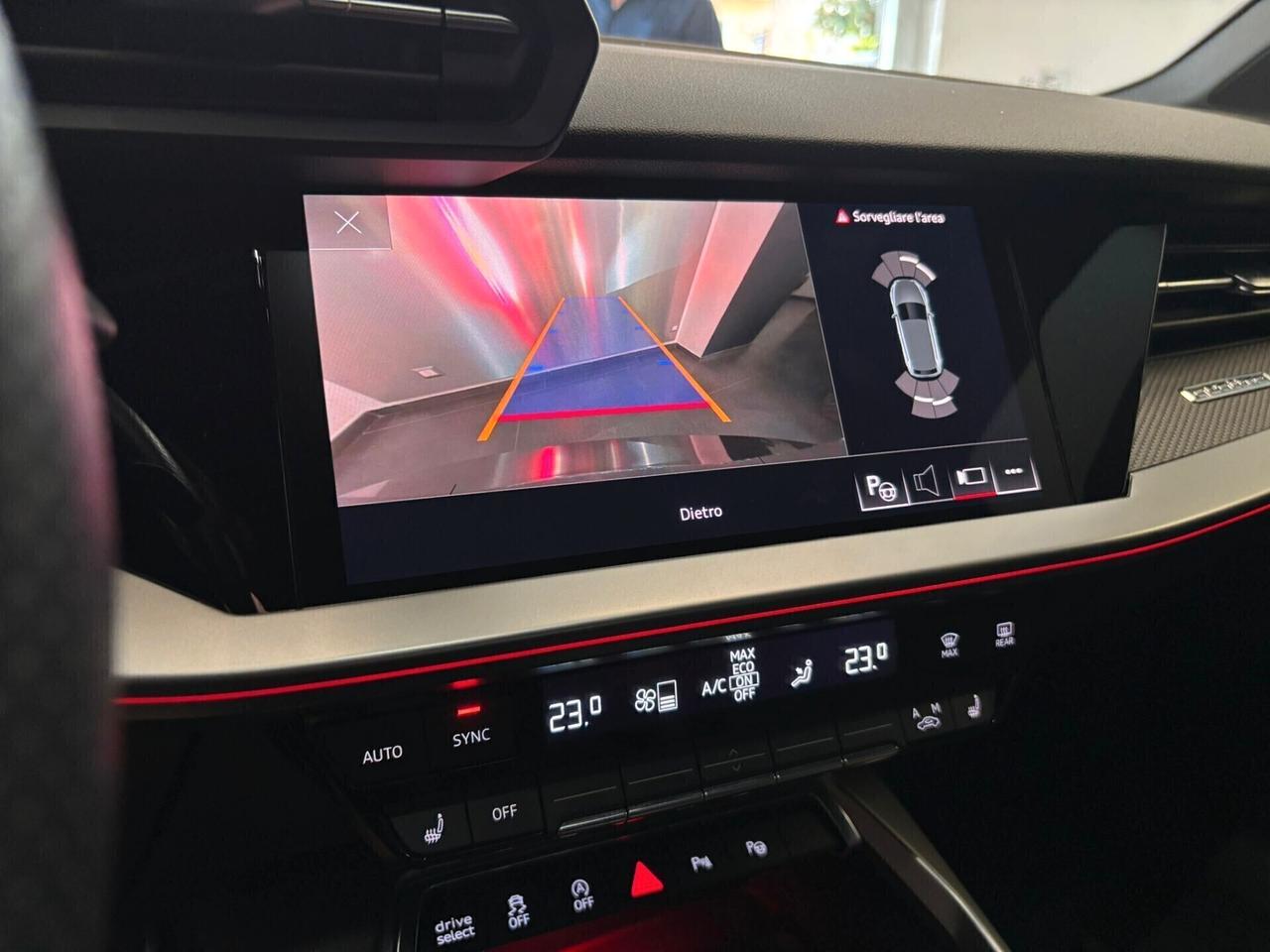 Audi RS3 quattro S tronic
