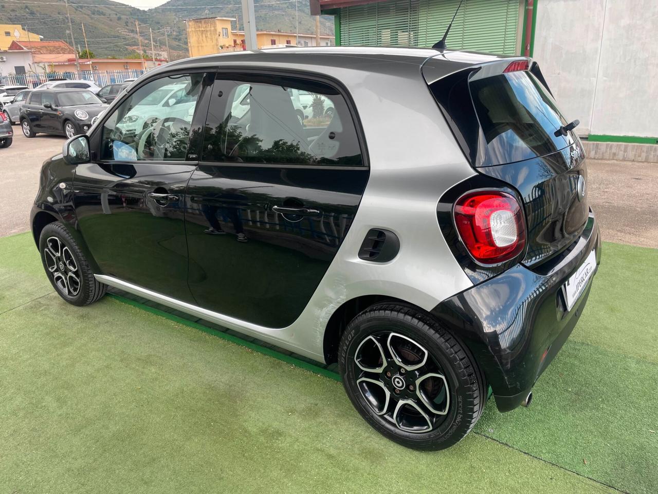 Smart ForFour 70 1.0 Prime