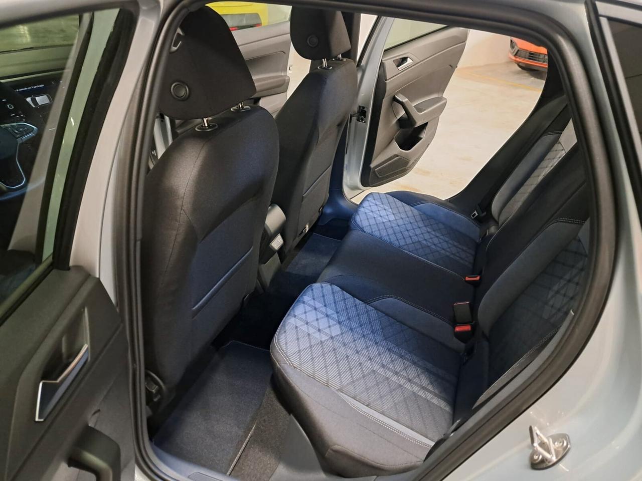 Volkswagen Taigo 1000 TSI 116CV R-Line Km.0