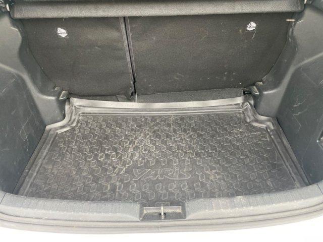TOYOTA Yaris 1.0 5 porte Active