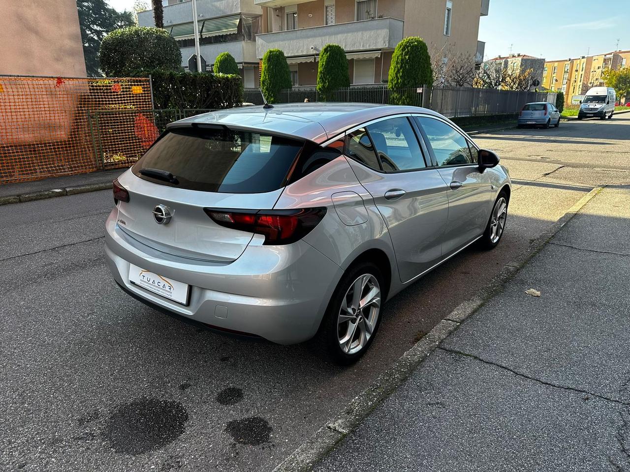 Opel Astra Dynamic 1.6 CDTI