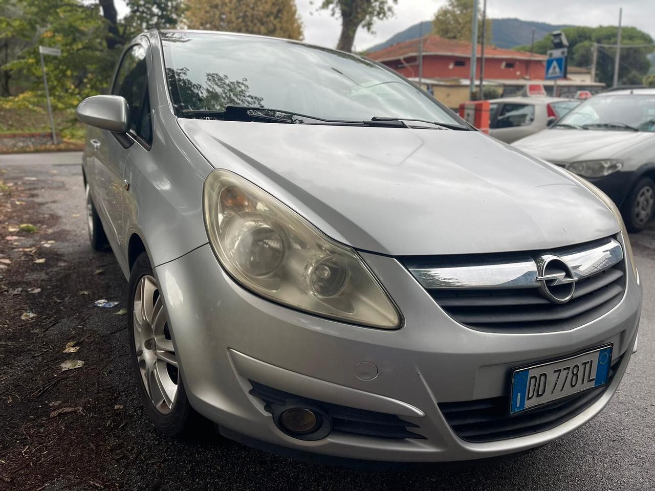 Opel Corsa 1.0 12V 3 porte Club