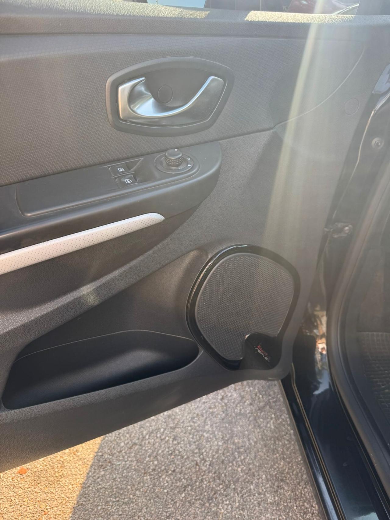 Renault Clio 1.5 DCi 75 CV Energy Duel