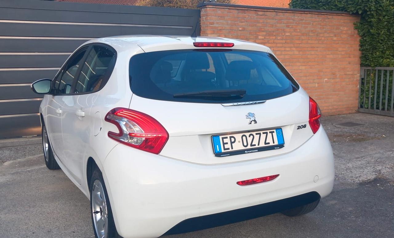 Peugeot 208 1.4 HDi Neop2014 103000km Trattabile