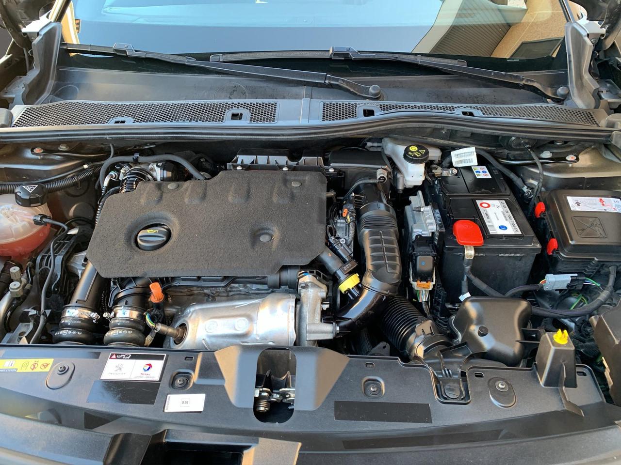Peugeot 2008 1.5 bluehdi GT Line s&s 100cv