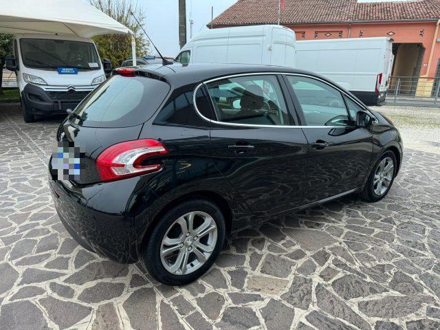 PEUGEOT 208 PureTech 82 5 porte Allure x NEOPATENTATI