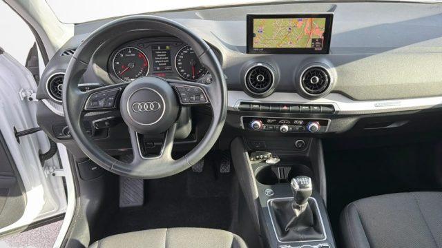 AUDI Q2 30 TDI Business
