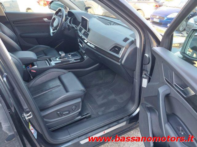 AUDI Q5 40 TDI quattro S tronic Design S-LINE ESTERNO