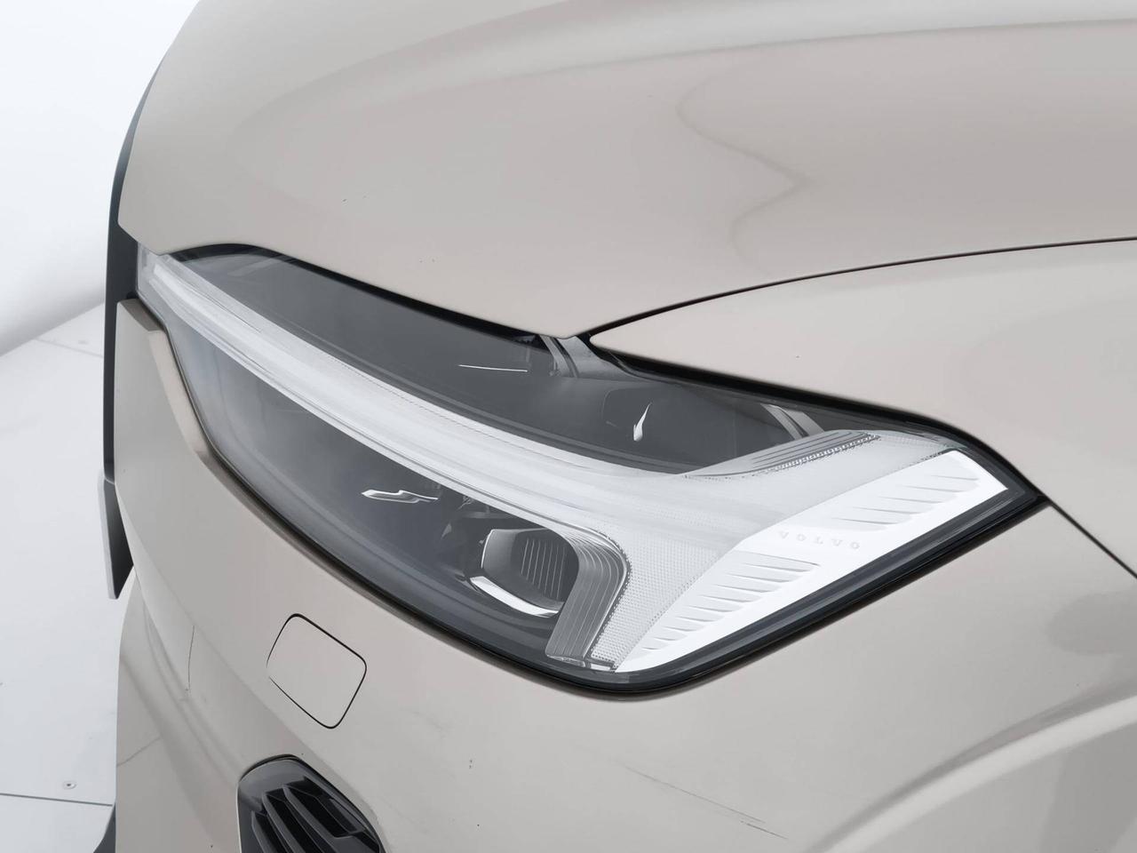 VOLVO XC60 N1 2.0 B4 d Ultimate Dark awd