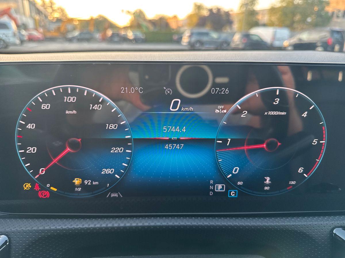 Mercedes-Benz A 180 d Sport Night edition auto