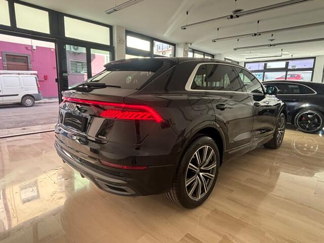 Audi Q8 45 3.0 tdi mhev Quattro Tiptronic S-Line
