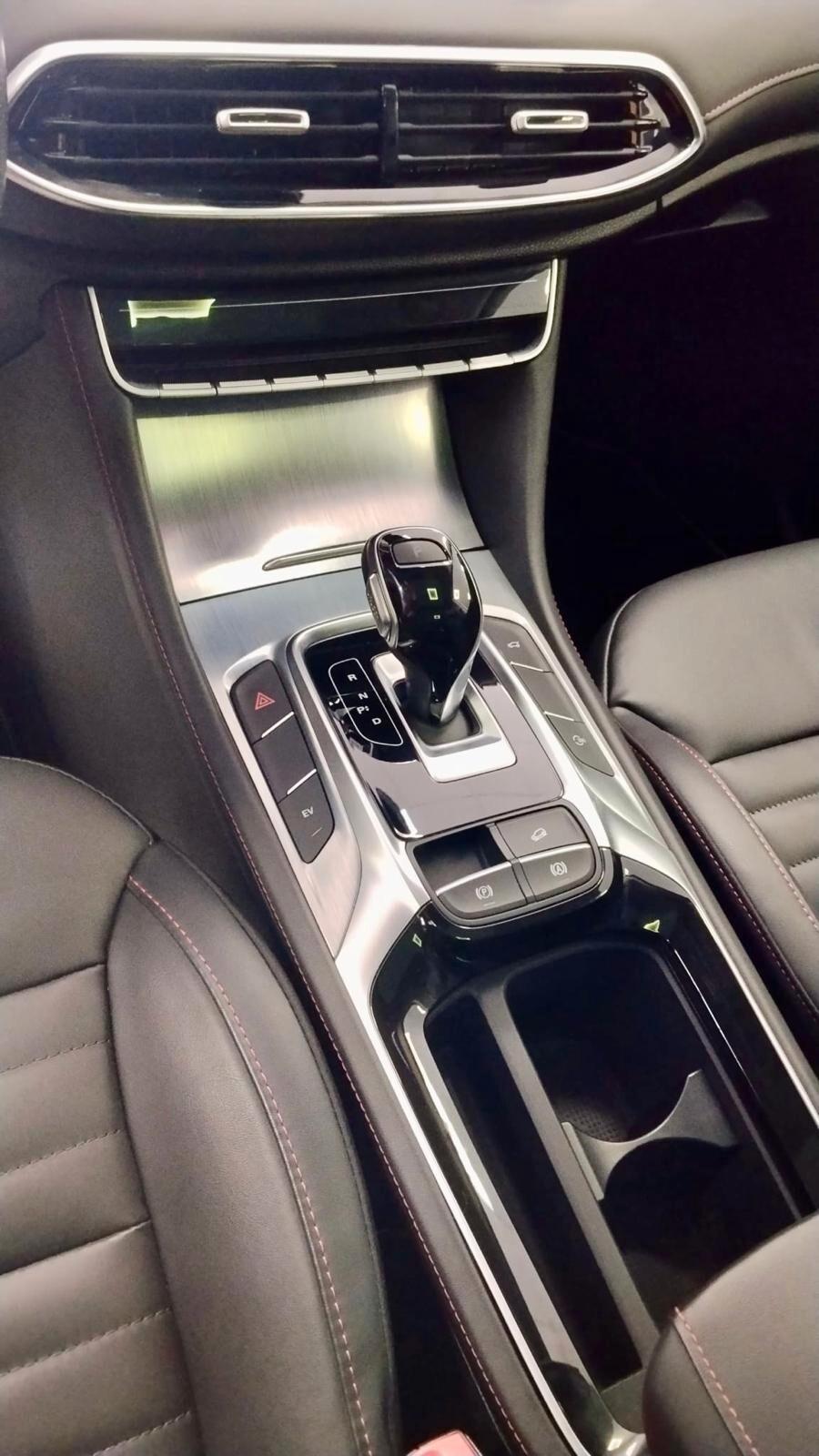 Mg EHS Plug-in Hybrid Luxury