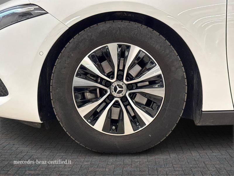 Mercedes Classe A 180 180 D Advanced 8G-DCT