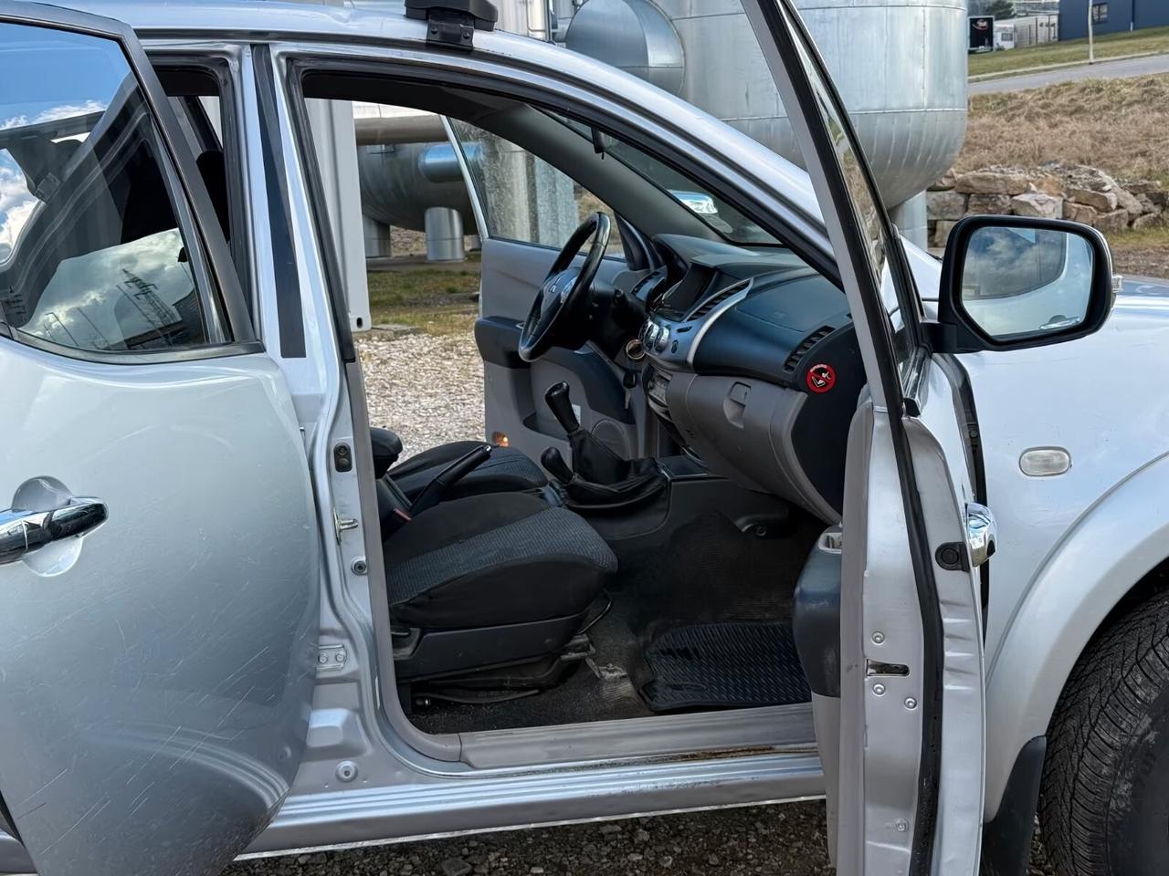 Mitsubishi L200 Pick-Up Double Cab 2.5 D-ID 4WD