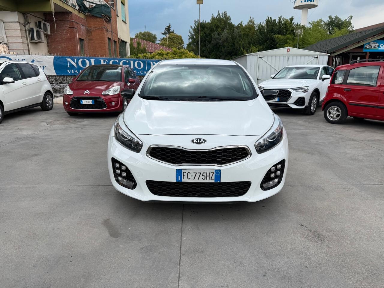 CEE'D GT-LINE AUTOMATICA 1.6 DIESEL 136CV 2016 174.500KM