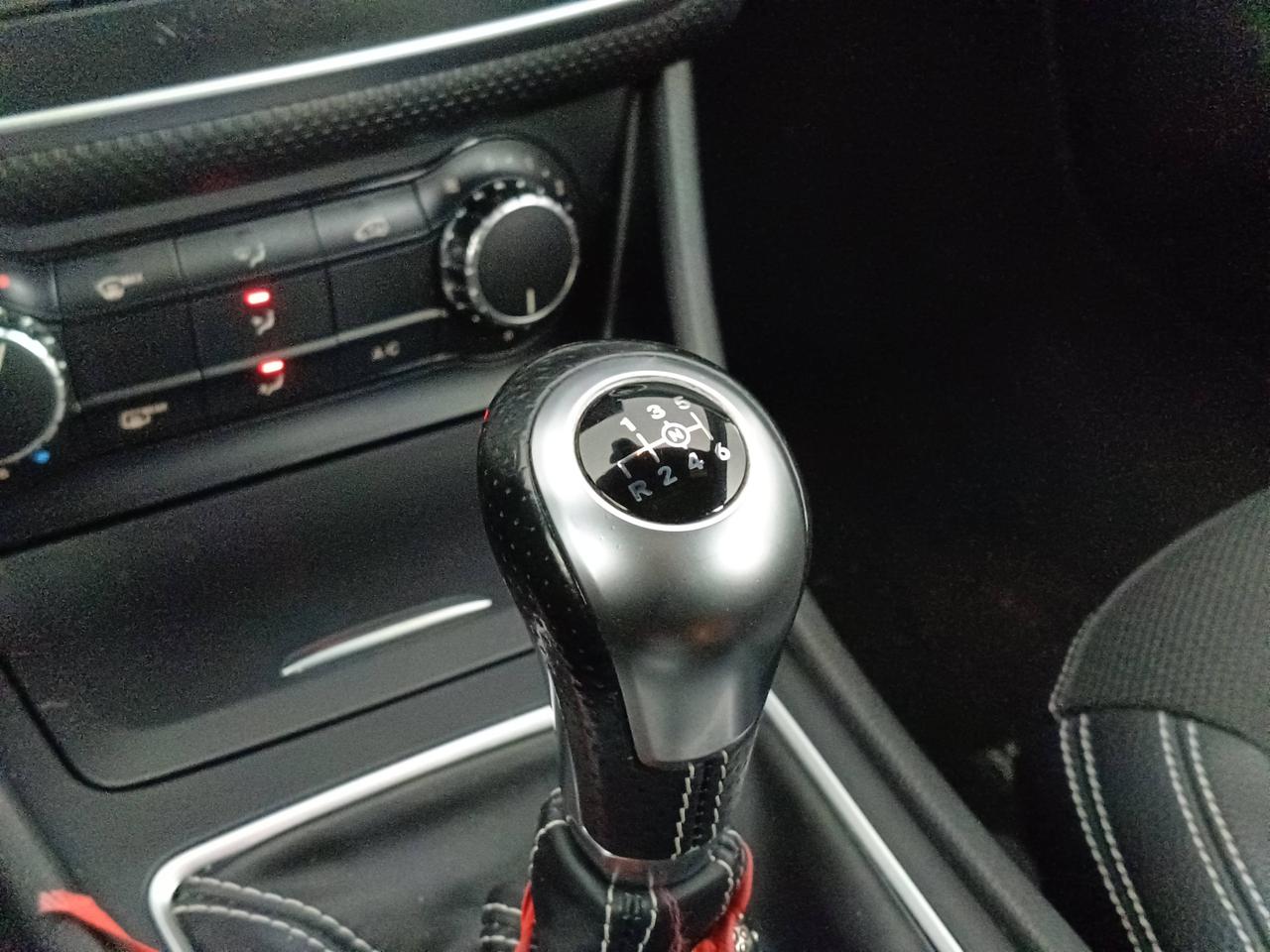 Mercedes-Benz Classe A - W176 - A 180 cdi Sport E6