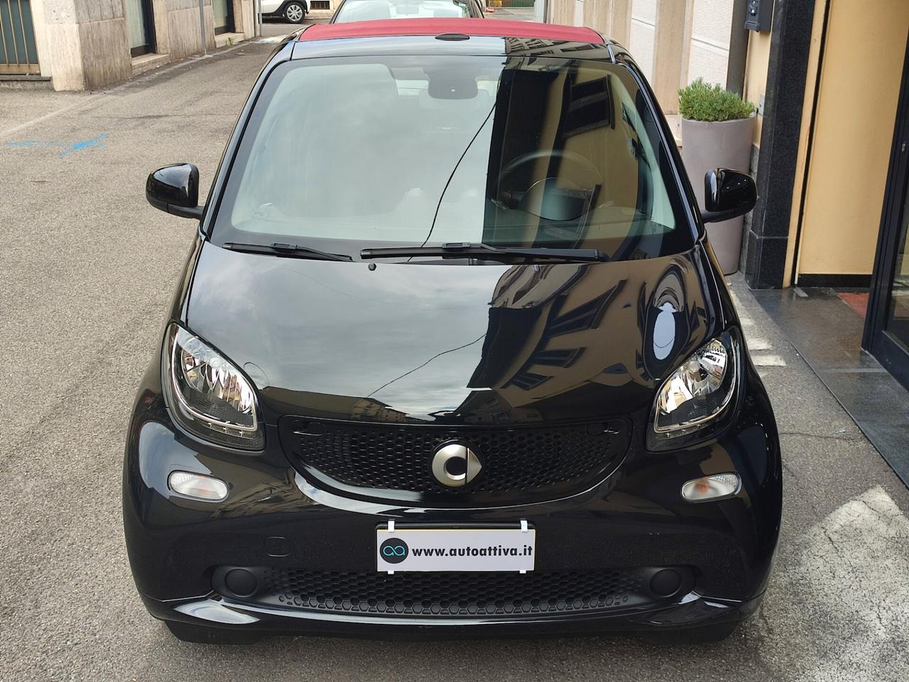 Smart ForTwo 70 1.0 twinamic cabrio Passion Capote Rossa Ok neopatentati