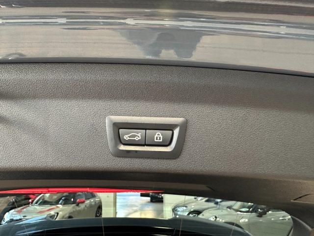 BMW 118 i Msport Auto - LED - 18" - Tetto - Carplay - Luci