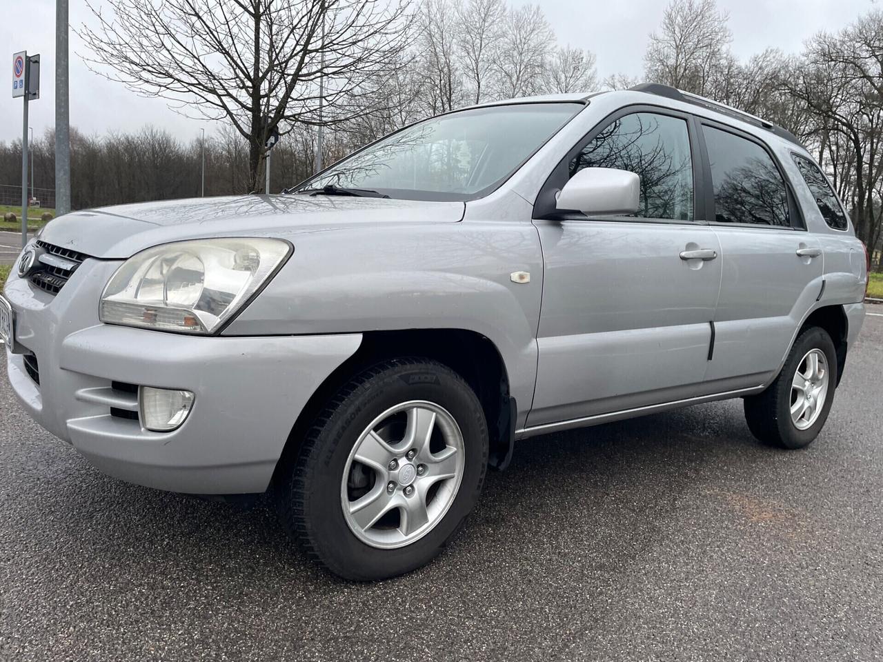 Kia Sportage 2.0 CRDI VGT 140CV*Automatik*Cerchi*