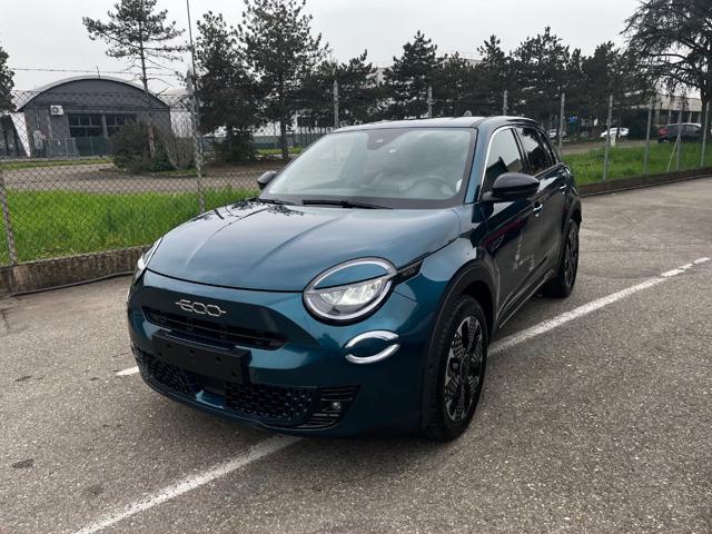 FIAT 600 Hybrid CV DCT MHEV La Prima