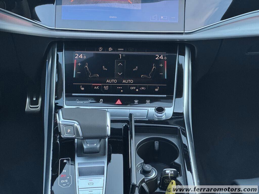 Audi Q8 50 TDI 286 CV quattro S line KM0 MY 2026
