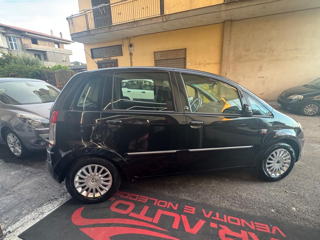 Lancia MUSA 1.4 8V Ecochic (GPL) Diva