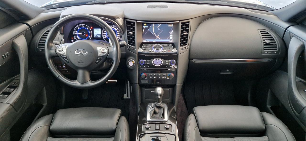 Infiniti QX70 3.0 diesel V6 AT S Premium