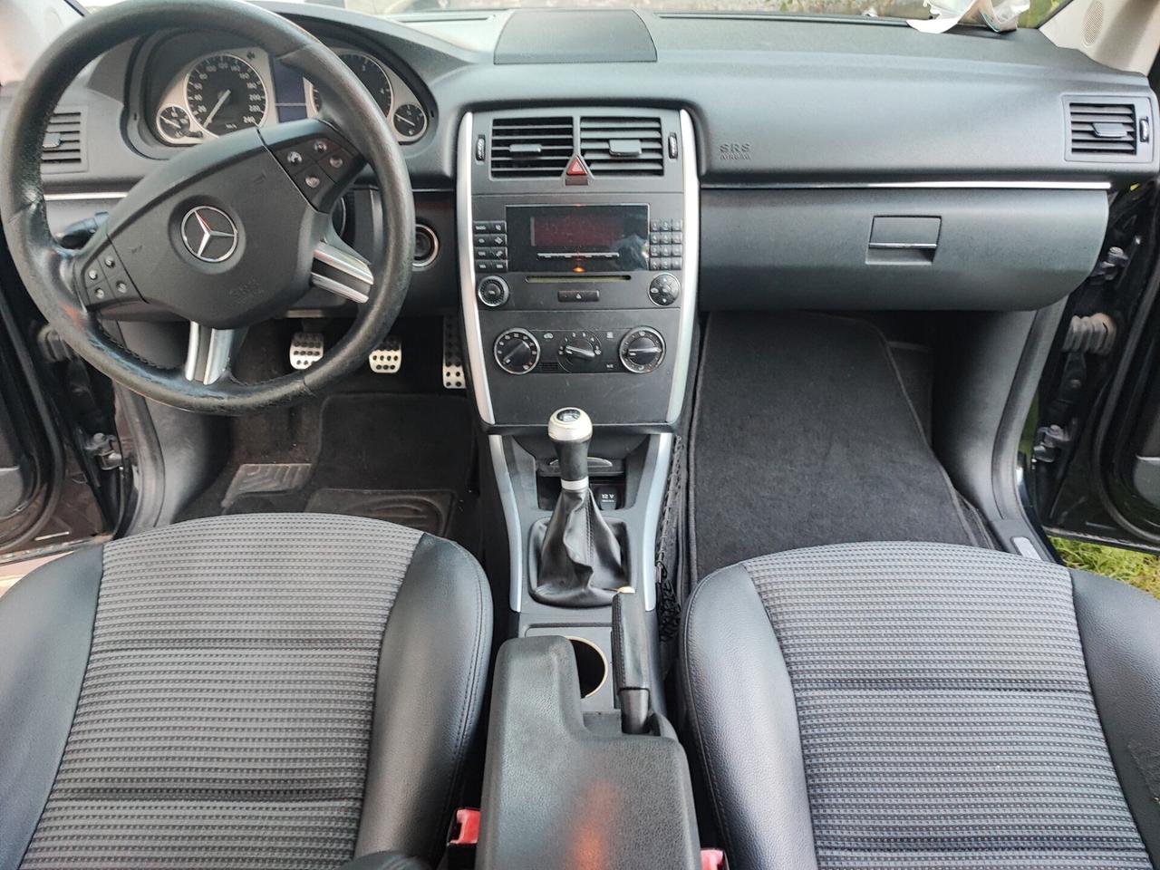 Mercedes-benz B 200 CDI Sport neopatentati premium