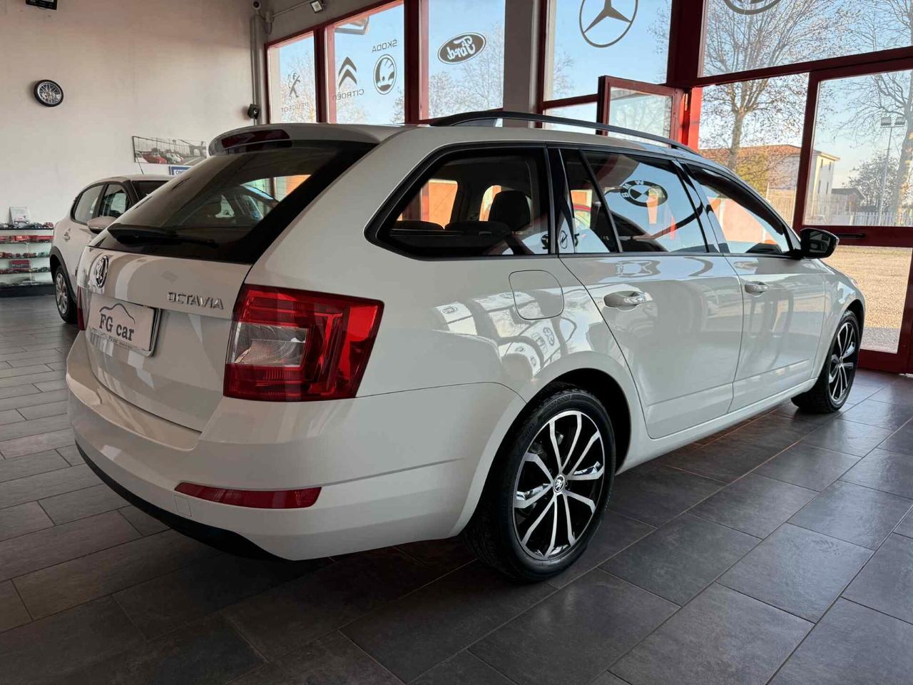 Skoda Octavia 1.6 TDI CR 110 CV Wagon Ambition