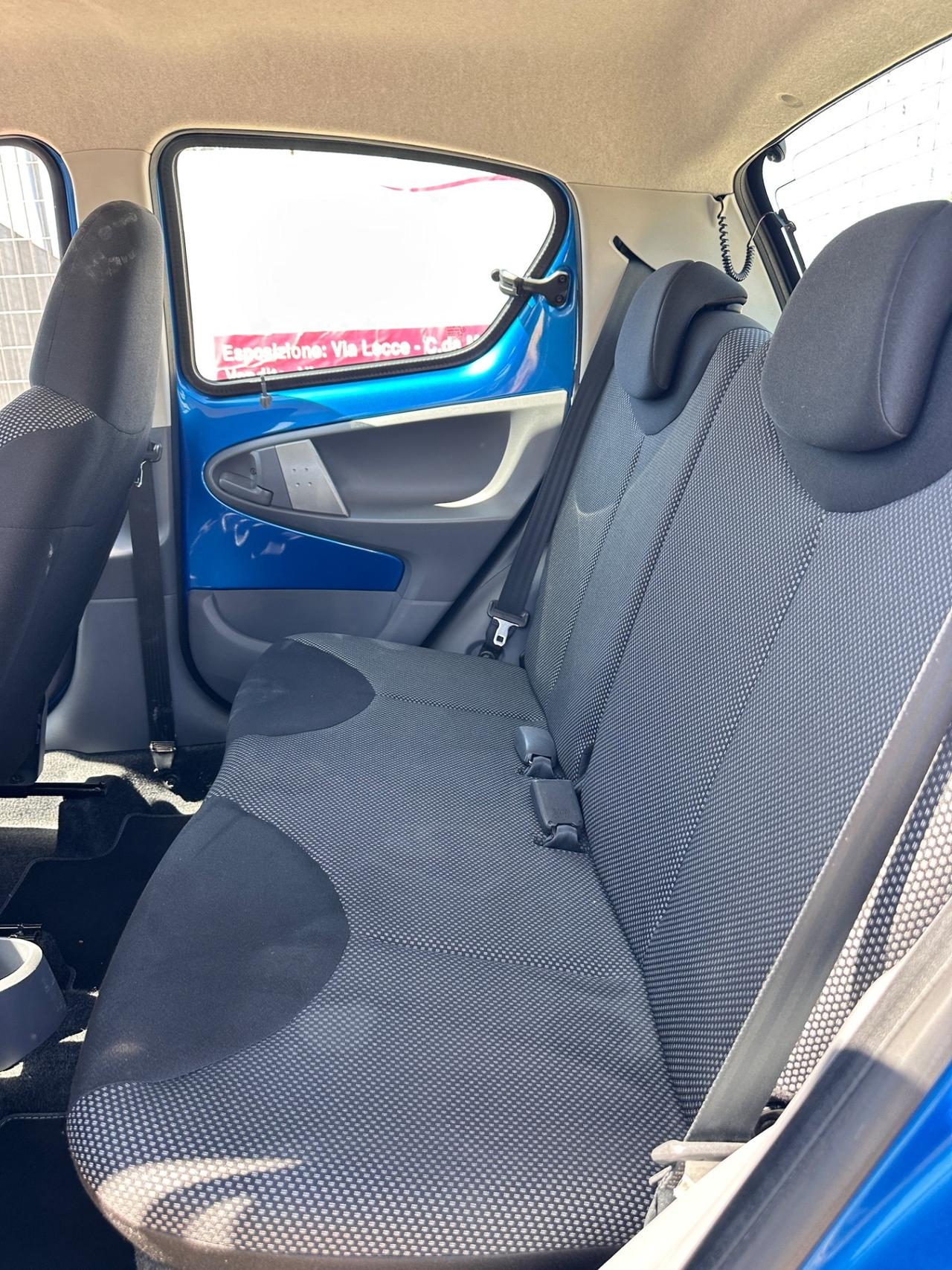 Toyota Aygo 1.0 5 porte Now-2011